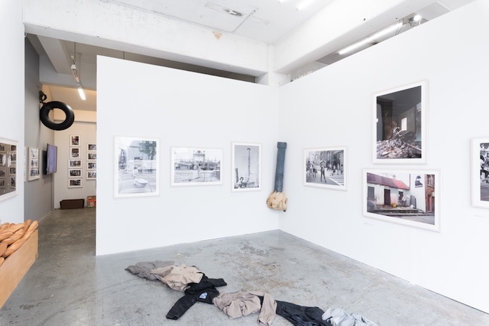 Installation view, Tatsumi ORIMOTO: From “Carrying series”