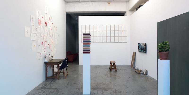 Installation view, 囚われ、脱獄、囚われ、脱獄：Time Tunnel 「時間の穴」