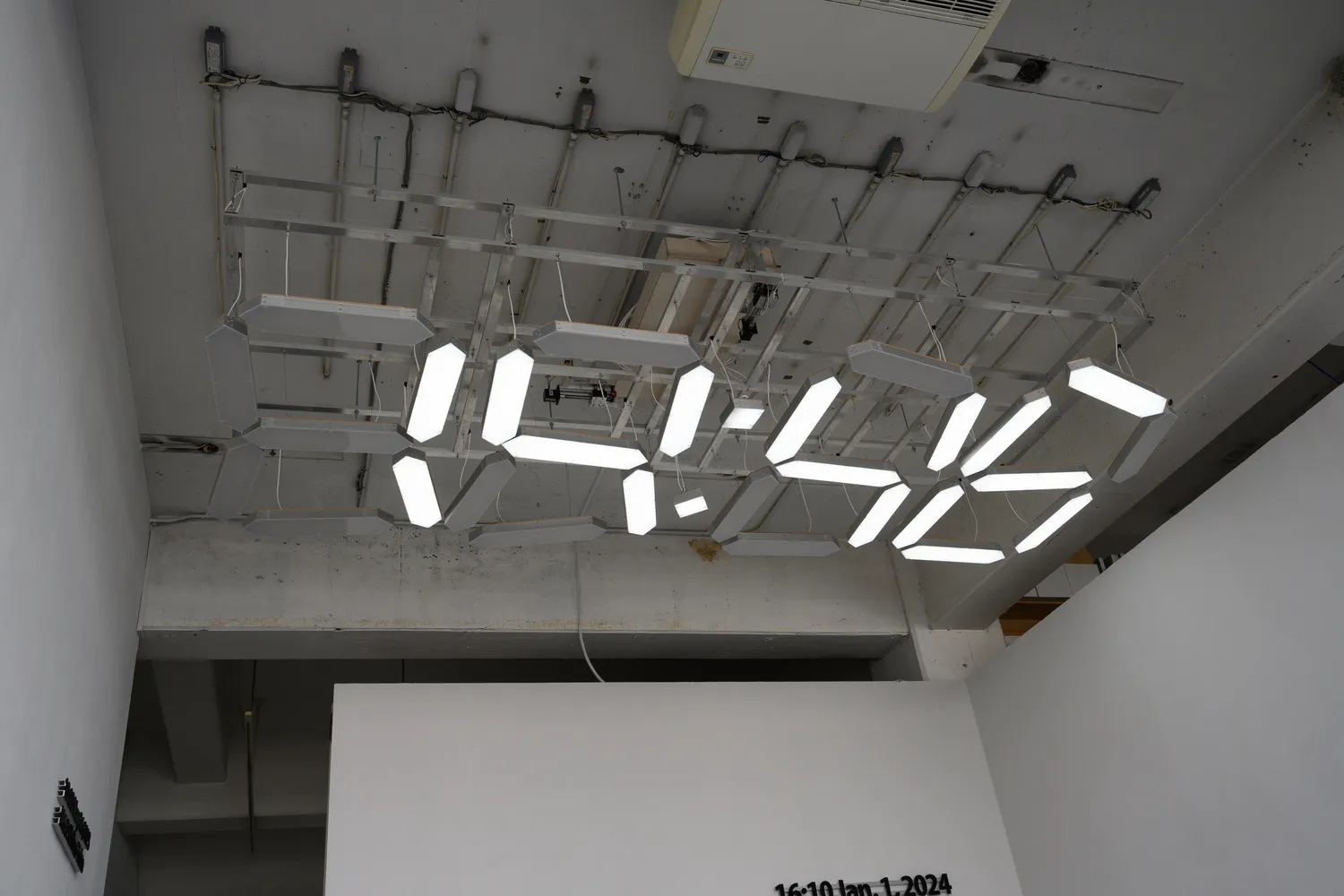 タイム / クエイク